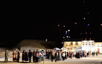 Verdun : un avant-goût du spectacle « Des flammes… A la lumière » Vendredi 21 et samedi 22 juin s’ouvre la 24e saison de l’événement-spectacle « Des flammes… A la lumière » dans les carrières d’Haudainville à Verdun. Des scènes nouvelles ont été rajoutées ainsi que des nouveautés visuelles et scéniques. En voici les photos en avant-première.