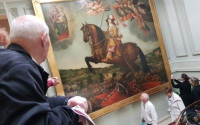 Le tableau de Madame de Saint-Balmont a retrouvé tout son éclat et surtout sa place dans l’escalier d’honneur du château de Thillombois