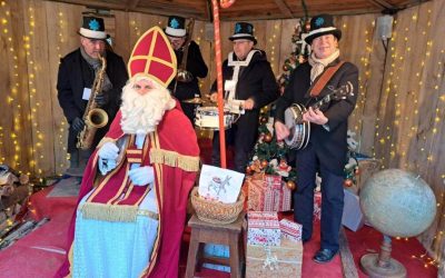 [RETOUR SUR LA SAINT NICOLAS]   ́ a emporté le public dans l’univers des musiques féeriques.