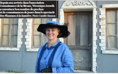 Véronique Joswik sur la scène du spectacle Des Flammes à la Lumière.