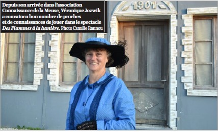 Véronique Joswik sur la scène du spectacle Des Flammes à la Lumière.