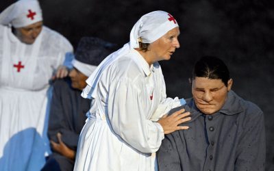 Les Gueules Cassées au cœur de la nouvelle scène du spectacle « Des Flammes à la Lumière »